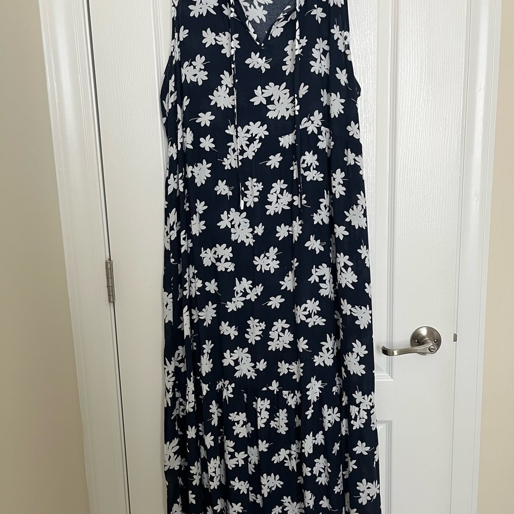 Lands' End Navy Maxi Dress with White Floral Print - Picture 2 of 4